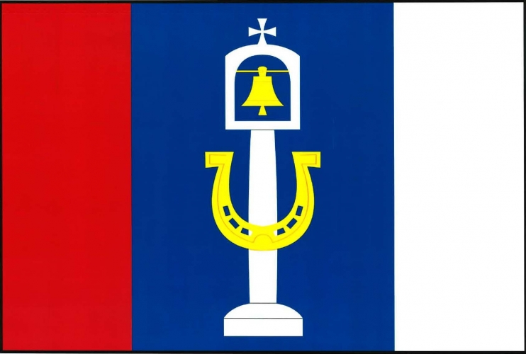 Vlajka obce Chyšná