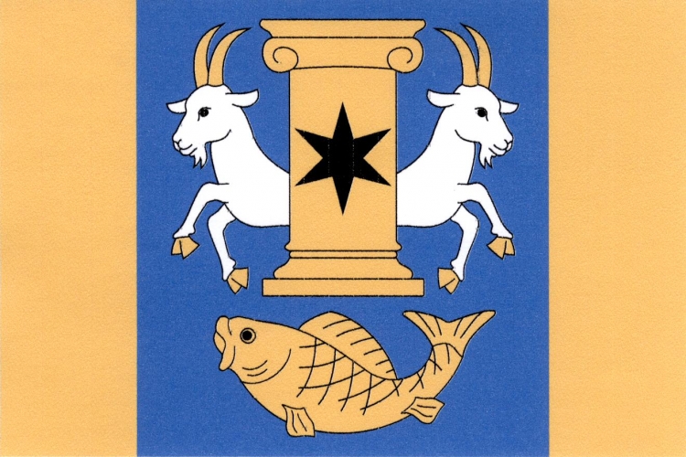 Vlajka obce Kozomín