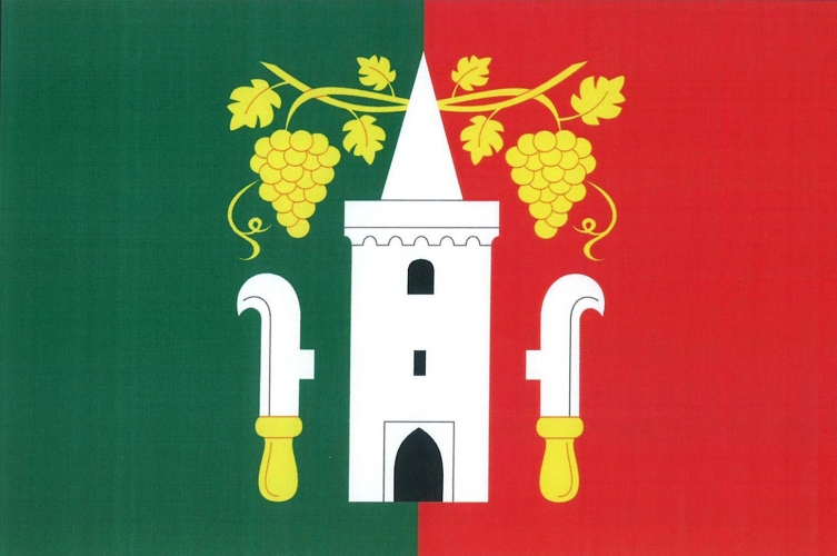 Vlajka obce Suchohrdly u Miroslavi